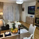 Arber & Wellness Sumava アパート